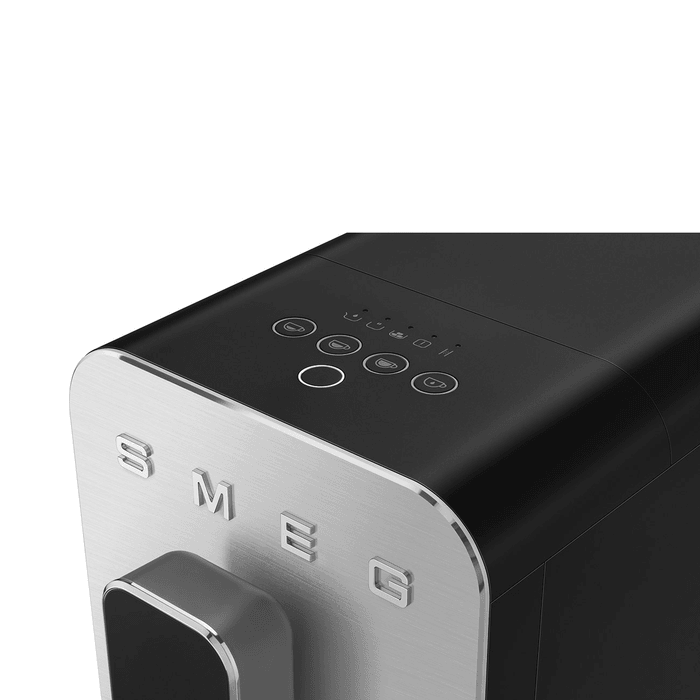 Изображение Автоматическая кофемашина Smeg BCC11BLMEU 3