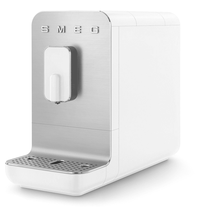 Изображение Автоматическая кофемашина Smeg BCC11WHMEU 5