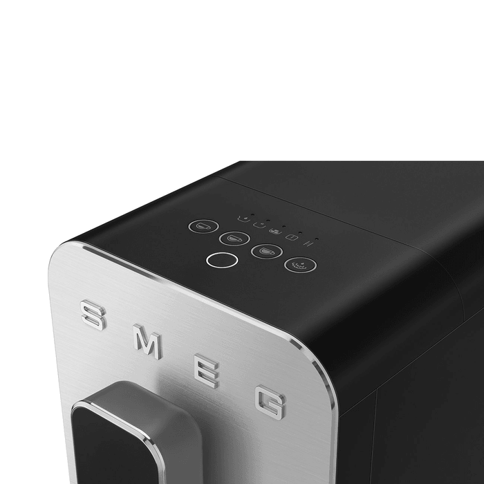 Изображение Автоматическая кофемашина Smeg BCC12BLMEU 3