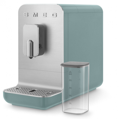 Автоматическая кофемашина Smeg BCC13EGMEU