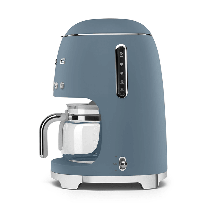 Изображение Капельная кофеварка Smeg DCF02SBMEU 1