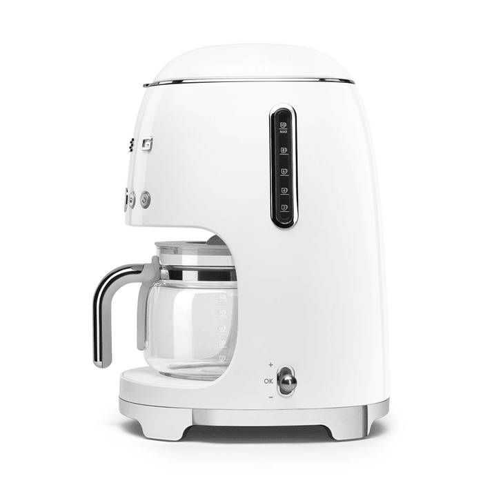 Изображение Капельная кофеварка Smeg DCF02WHEU 1