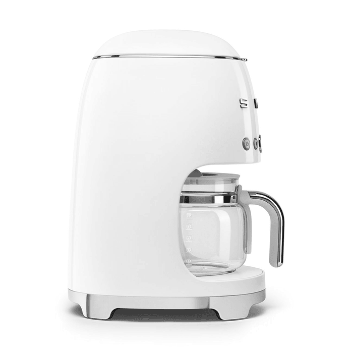 Изображение Капельная кофеварка Smeg DCF02WHEU 2