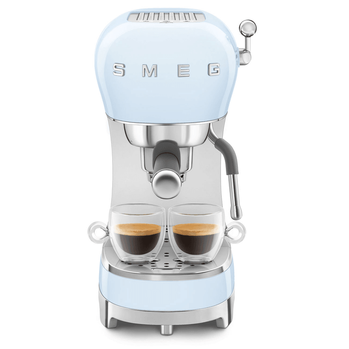 Изображение Рожковая эспрессо кофемашина Smeg ECF02PBEU 4