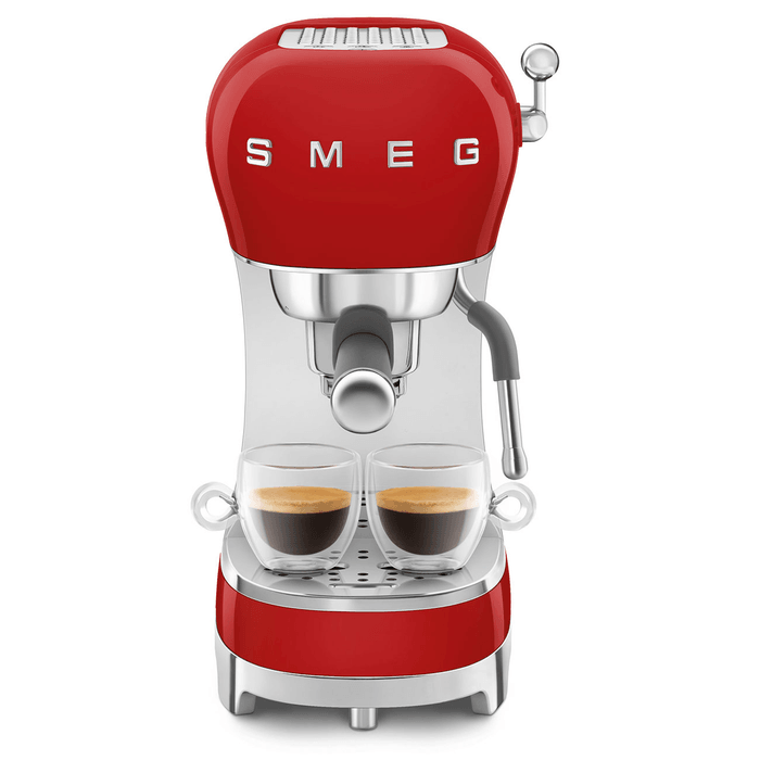 Изображение Рожковая эспрессо кофемашина Smeg ECF02RDEU 4
