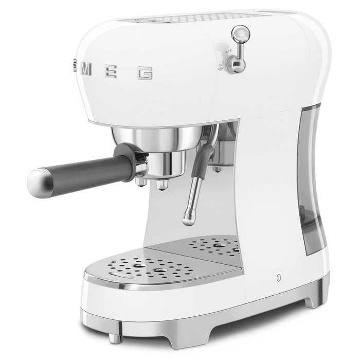 Изображение Рожковая эспрессо кофемашина Smeg ECF02WHEU 3