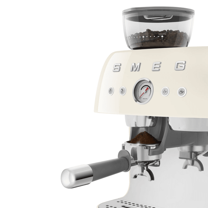 Изображение Рожковая эспрессо кофемашина Smeg EGF03CREU 5