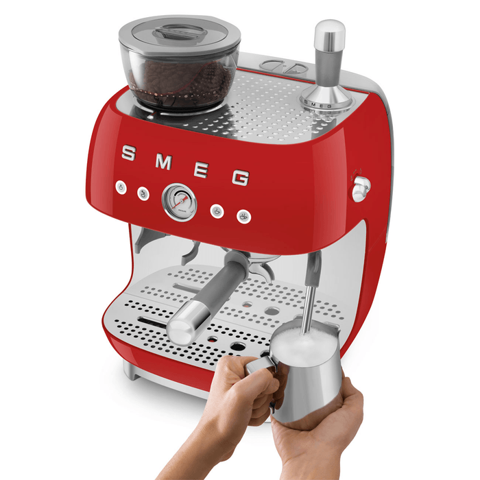 Изображение Рожковая эспрессо кофемашина Smeg EGF03RDEU 4