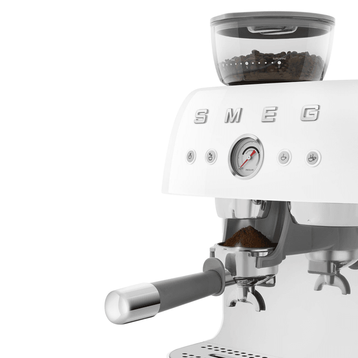 Изображение Рожковая эспрессо кофемашина Smeg EGF03WHEU 5