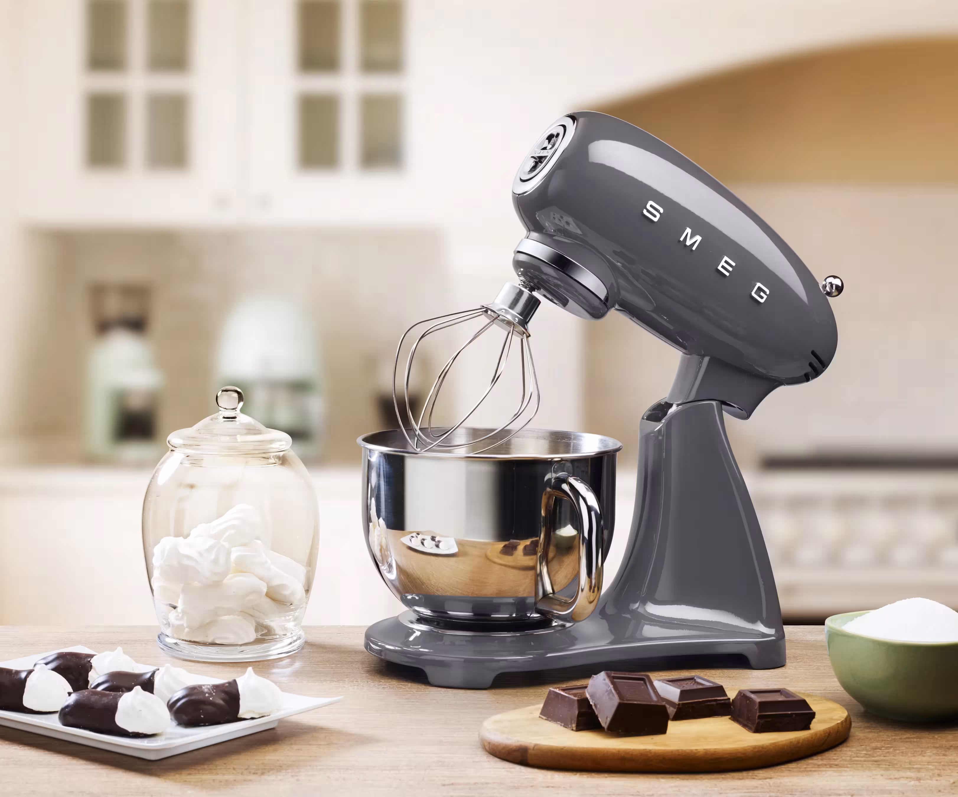 Планетарный миксер Smeg